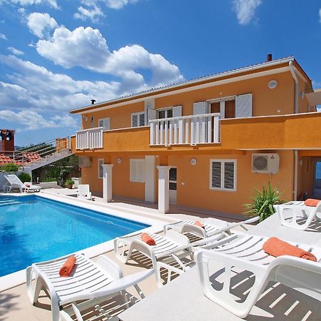 Apartment Mornar-5 By Interhome Trogir Bagian luar foto