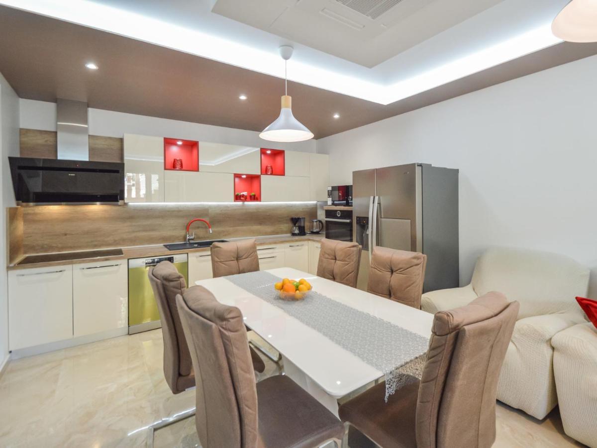 Apartment Mornar-5 By Interhome Trogir Bagian luar foto