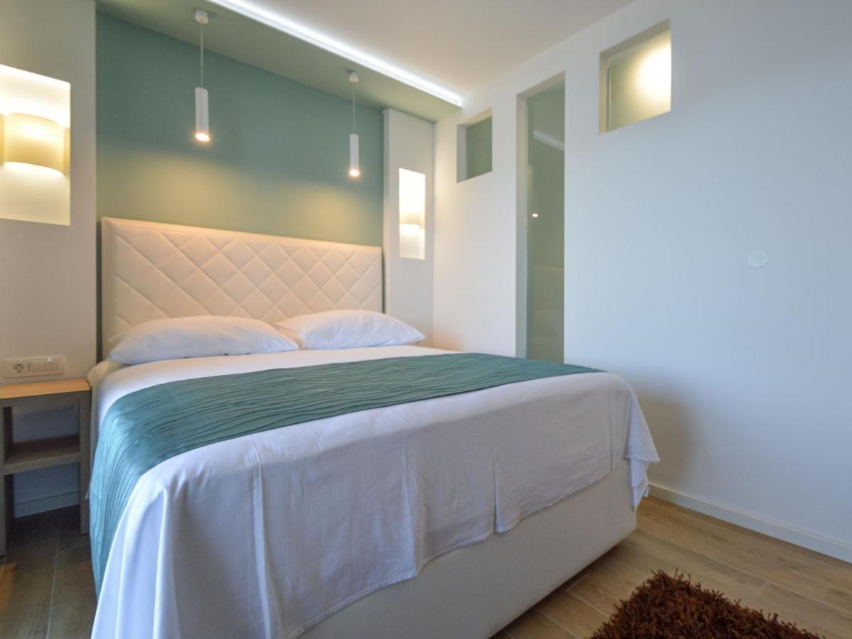 Apartment Mornar-5 By Interhome Trogir Bagian luar foto